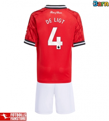 Manchester United Matthijs de Ligt #4 Hemmatröja Barn 2025-26 Kortärmad (+ Korta byxor)